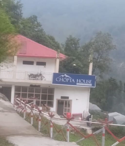 Chopta House Hotel and Restaurant